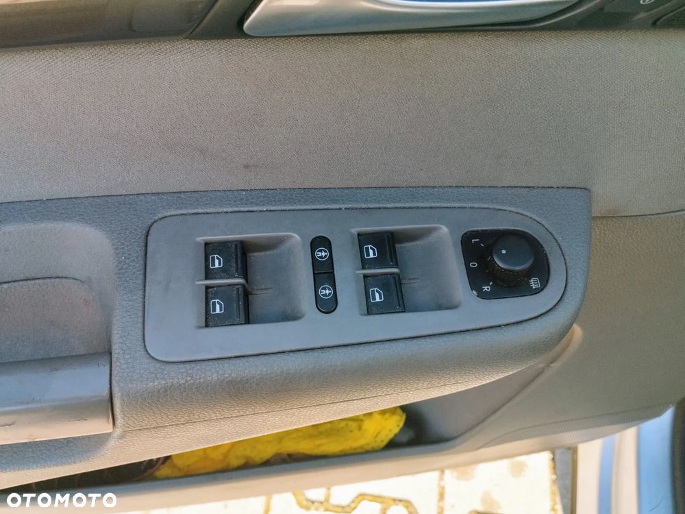 Seat Alhambra 2.0 TDI Ecomotive Reference - 13