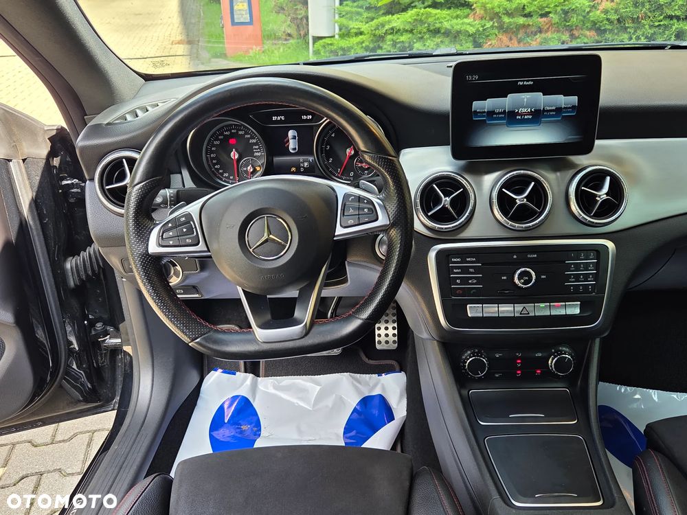 Mercedes-Benz CLA 200 7G-DCT AMG Line - 5