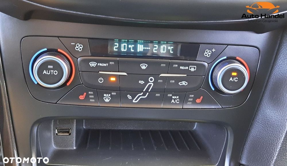 Ford Focus 1.5 EcoBoost STart-Stopp-System TITANIUM - 37