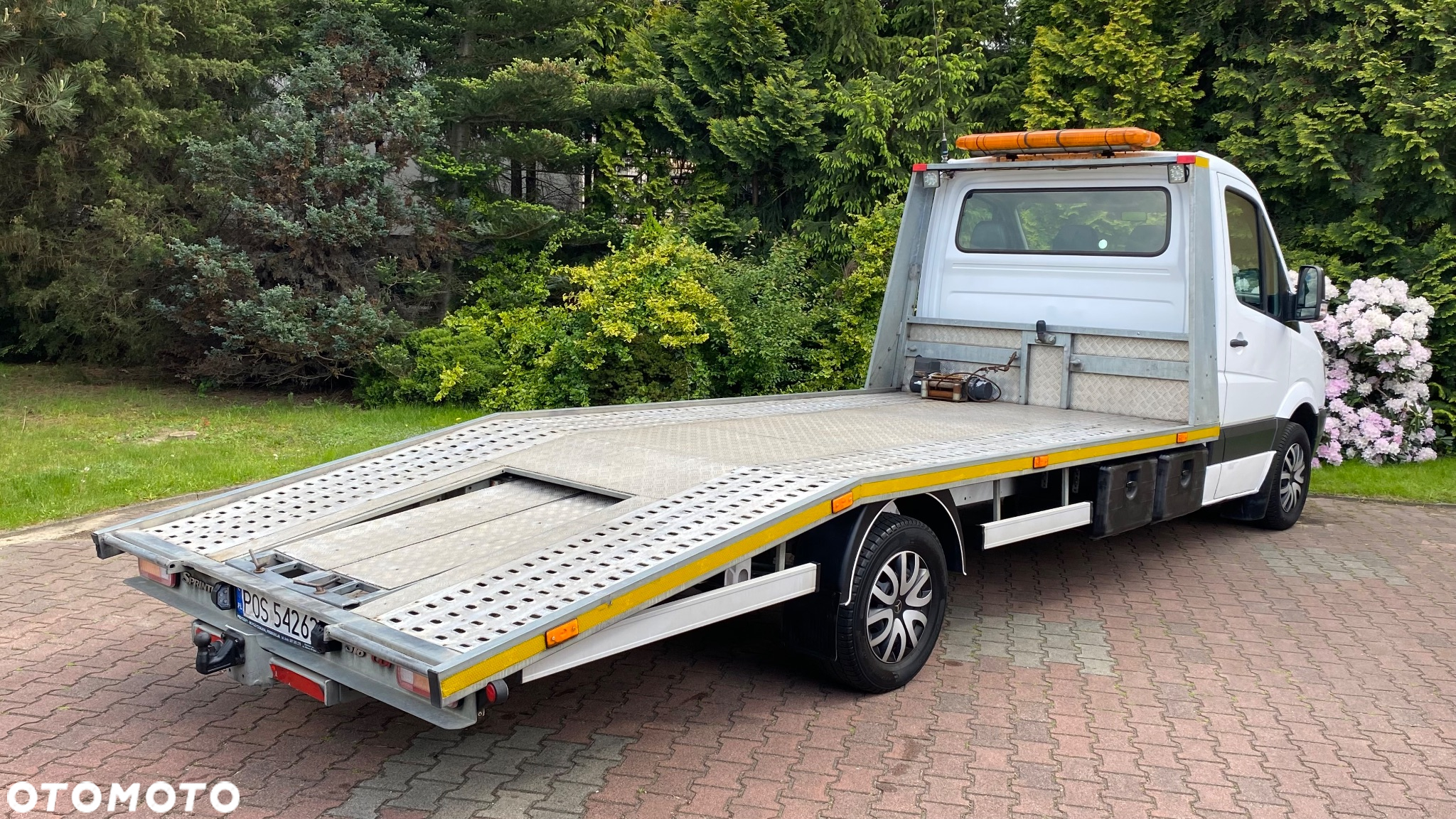 Mercedes-Benz Sprinter - 10