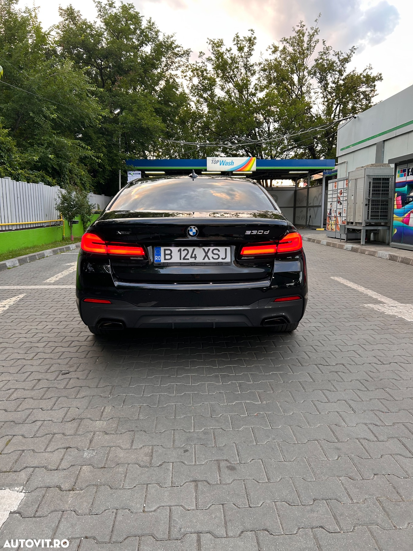 BMW Seria 5 530d xDrive AT MHEV - 8