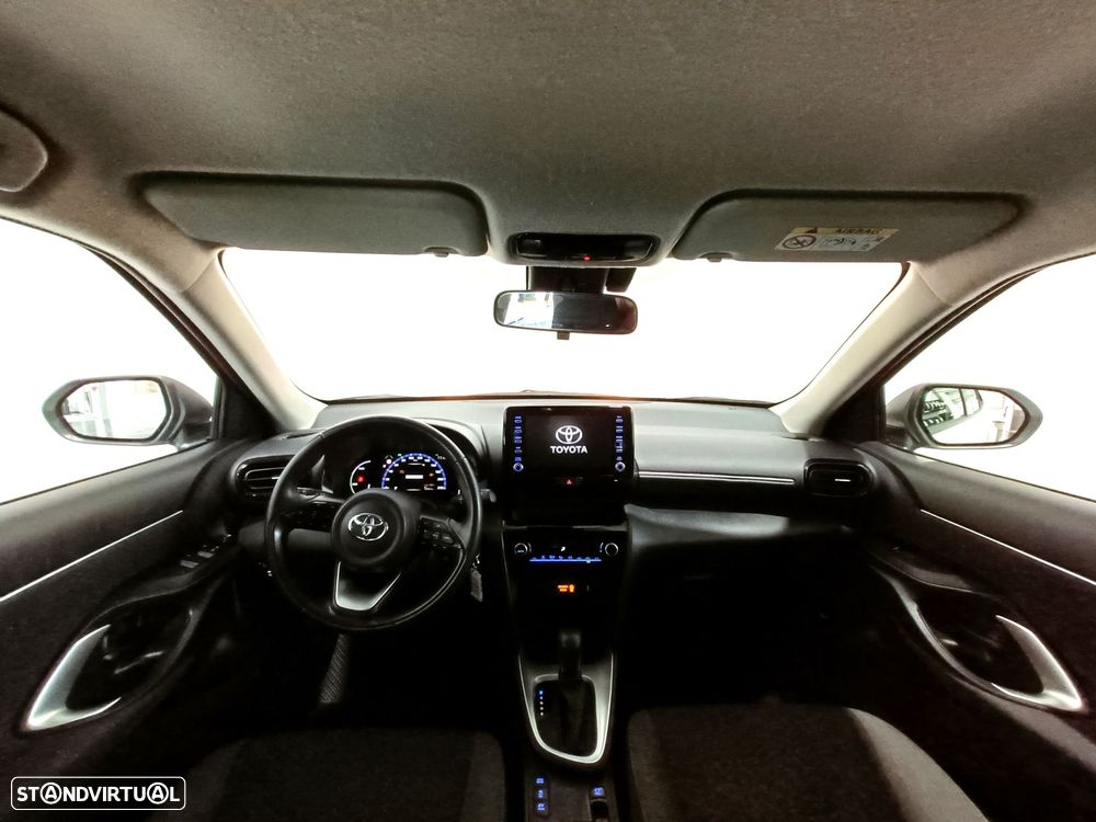 Toyota Yaris Cross 1.5 HDF Comfort Plus - 8