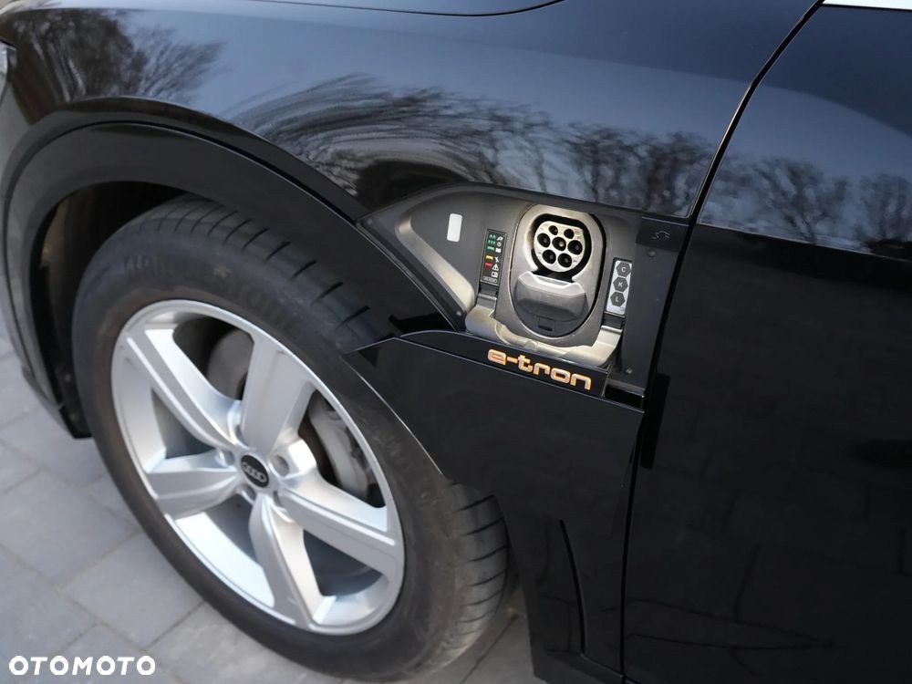 Audi e-tron 55 Quattro S Line - 5