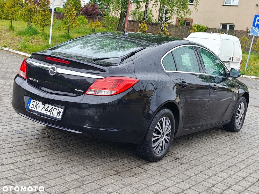 Opel Insignia 2.0 CDTI - 12