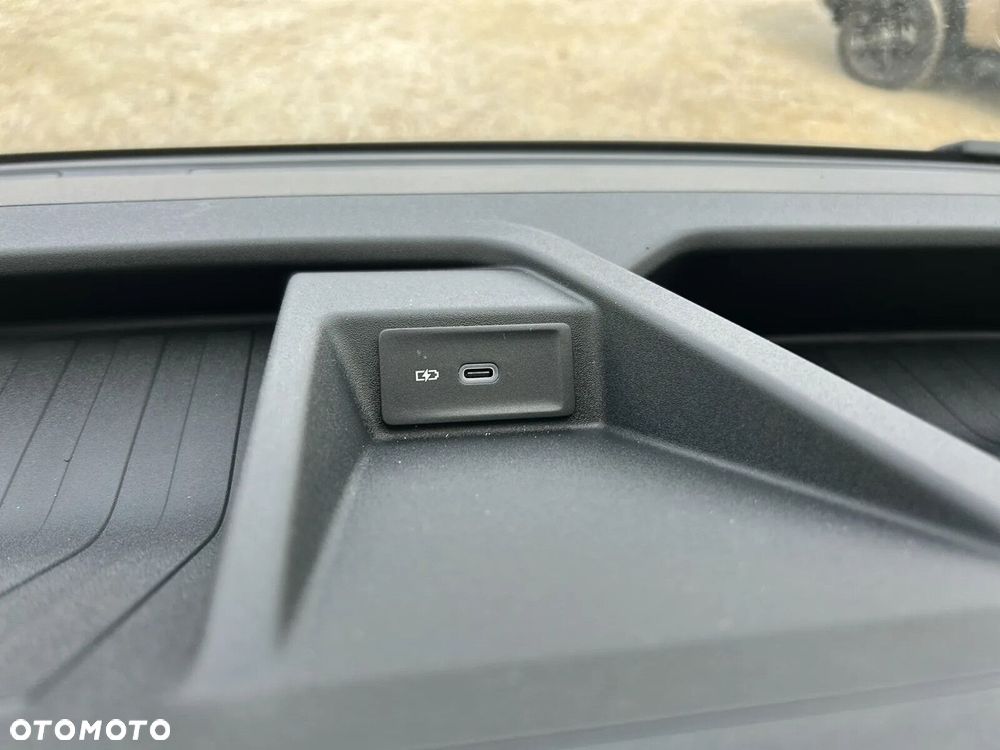 Volkswagen Crafter Volkswagen Crafter 35 Furgon AUTOMAT/L3H3, 2.0TDI 177KM, r.o. 3640 - 30