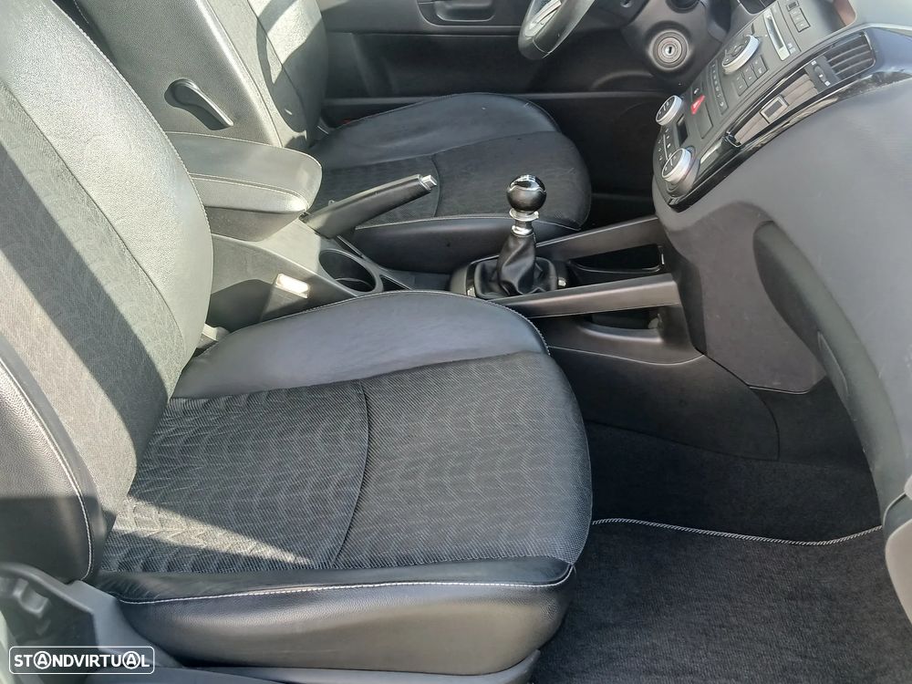 Kia Ceed SW 1.6 CRDi ECO - 19
