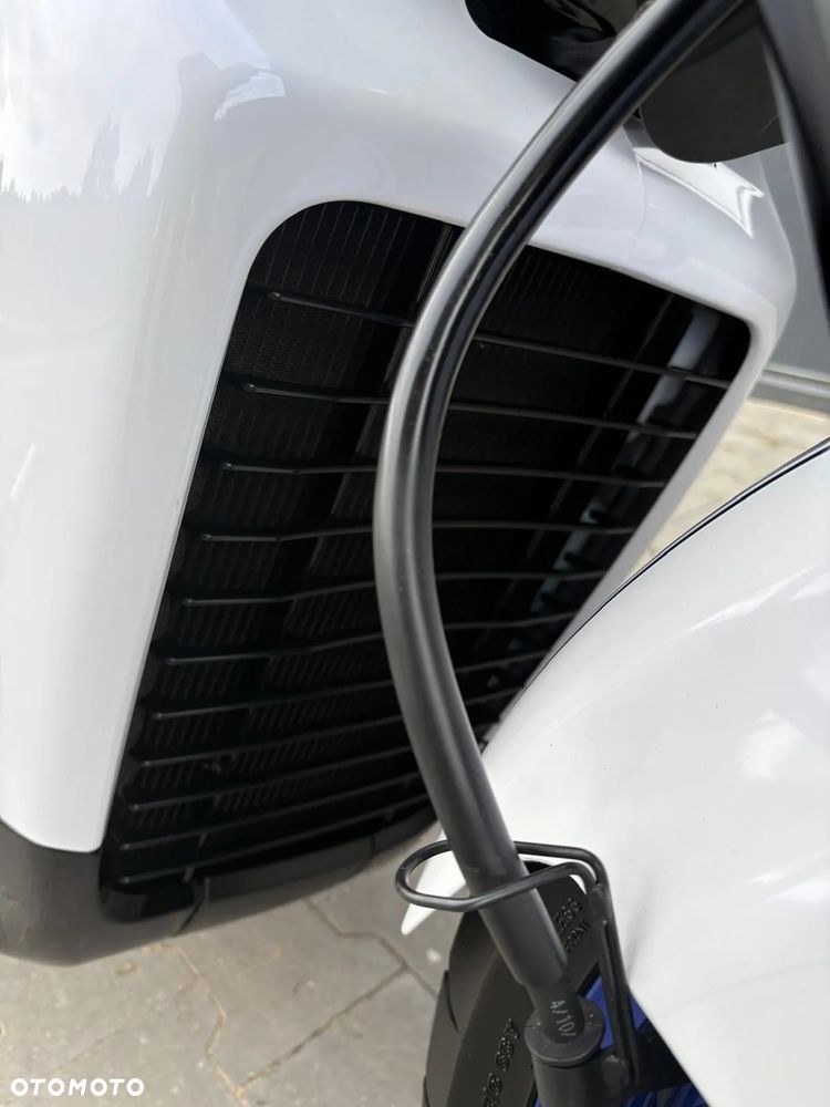 Suzuki Boulevard - 25