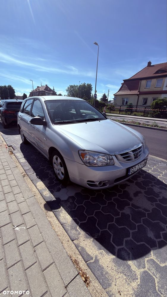 Kia Cerato - 1