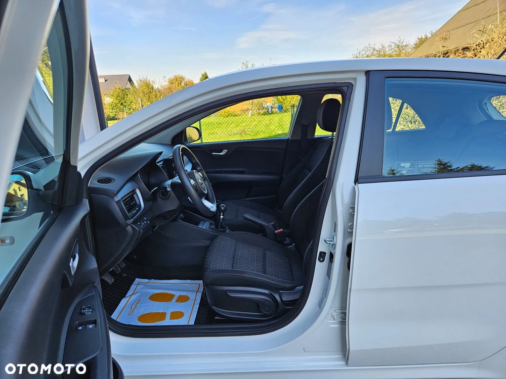 Kia Rio 1.2 M - 15