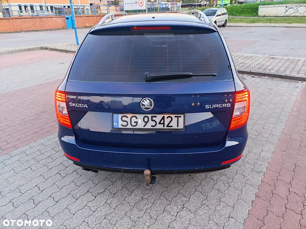 Skoda Superb 2013 photo 4