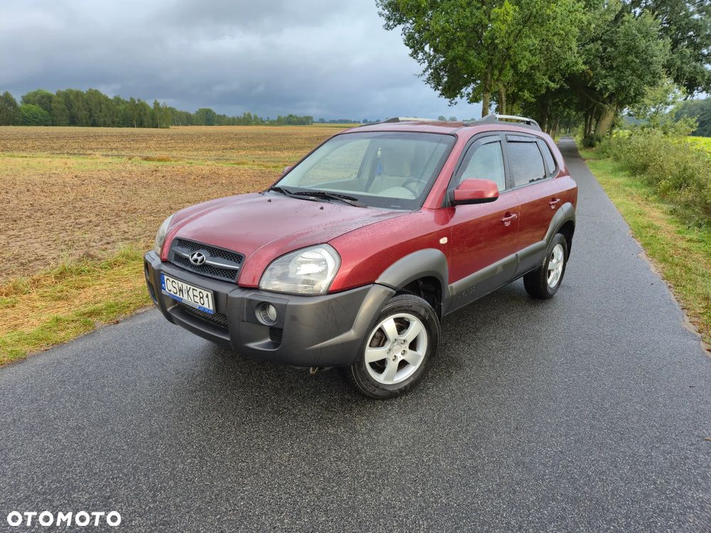 Hyundai Tucson 2.0 CRDi 2WD GLS - 23