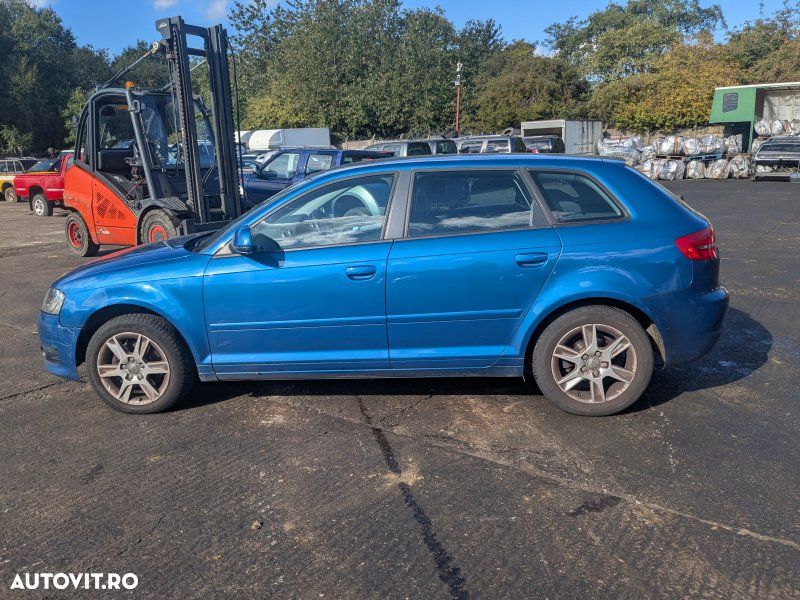Dezmembrari / Dezmembrez Audi A3 Sportback (8PA) Facelift 2.0 TDI CFFB cutie viteze manuala cod culoare LX5V - 5