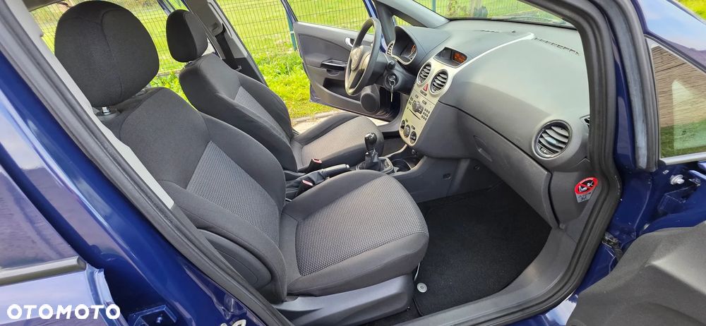 Opel Corsa - 22