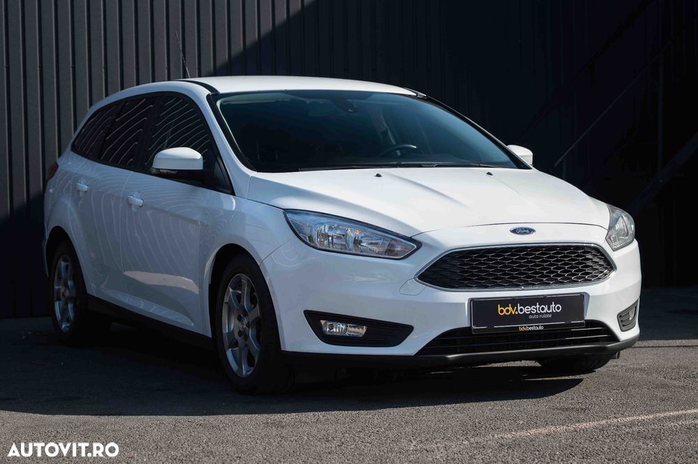 Ford Focus 1.5 TDCi Powershift Titanium - 22