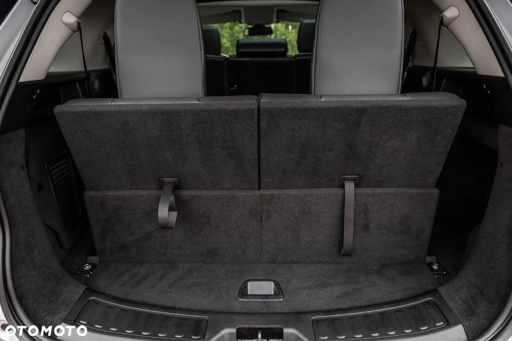 Land Rover Discovery Sport D180 R-Dynamic HSE - 33