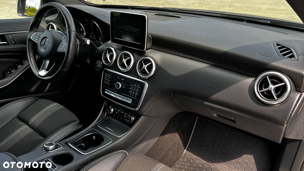Mercedes-Benz Klasa A 200 CDI 7G-DCT AMG Line - 34