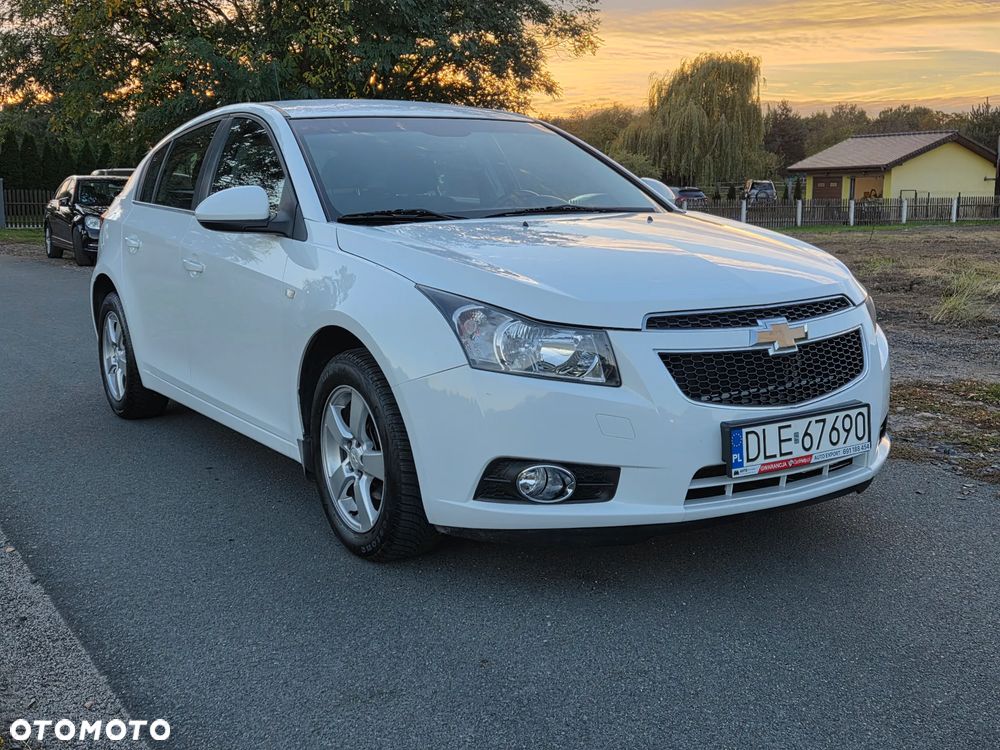 Chevrolet Cruze 2011 photo 3