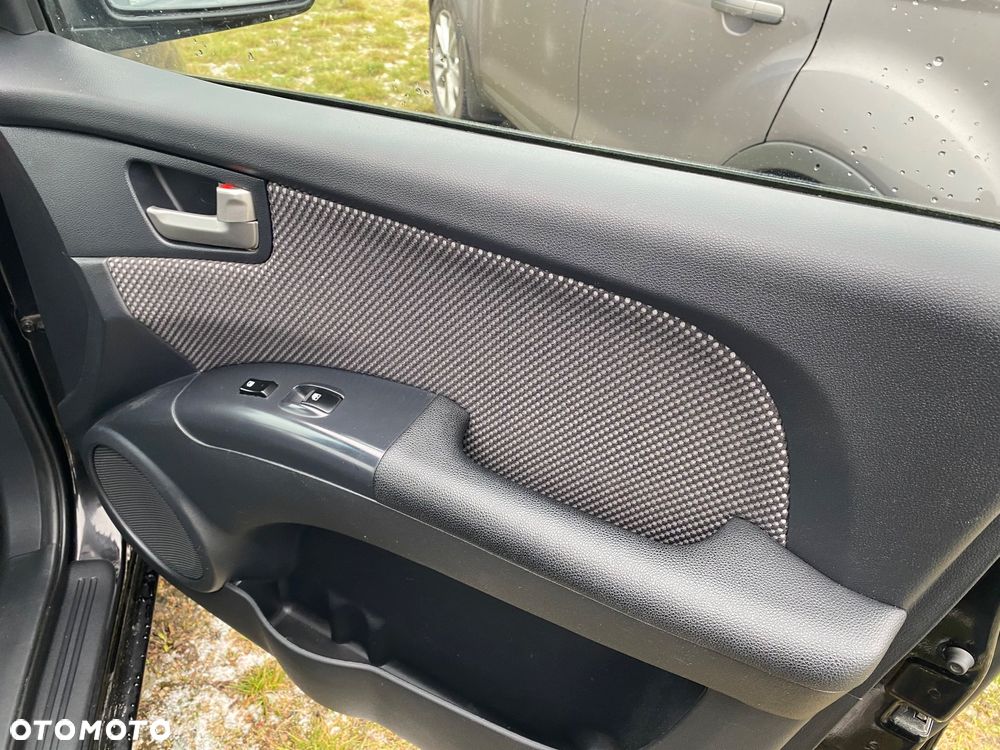 Kia Sportage 2.0 2WD Cup - 24