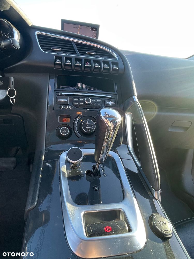 Peugeot 3008 HDi FAP 110 EGS6 Tendance - 15