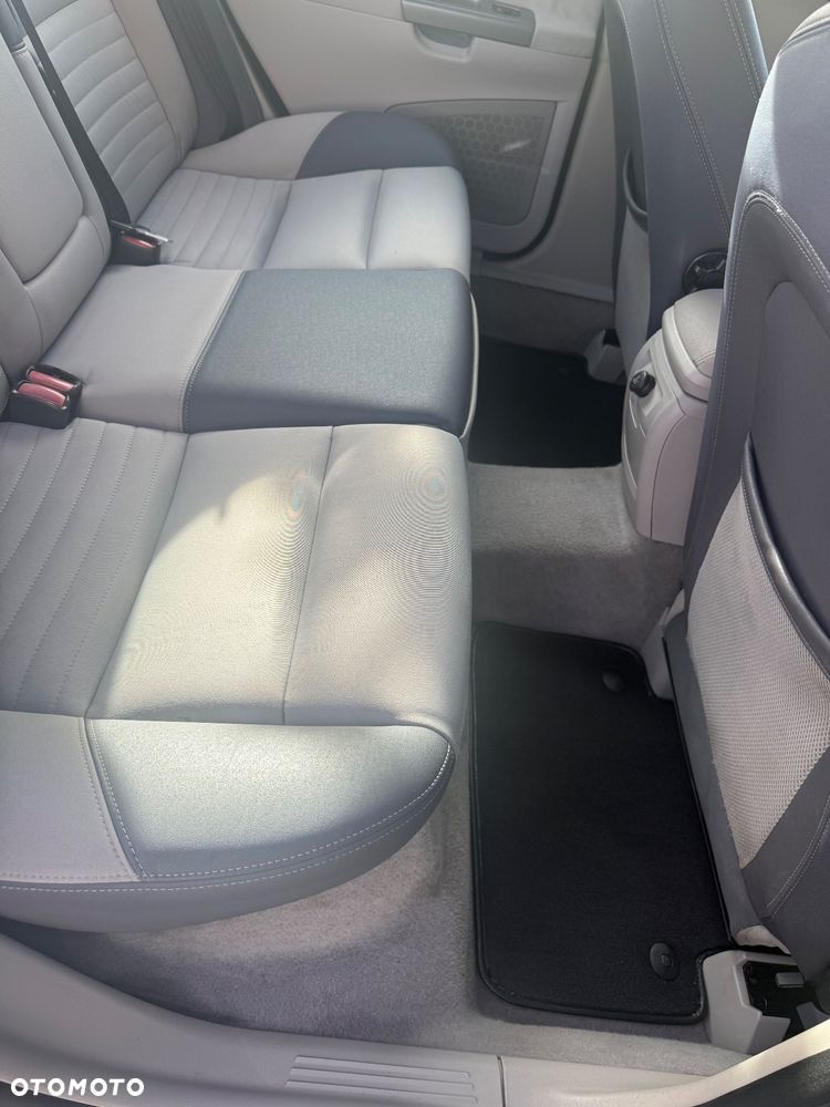 Volvo S40 2.0D - 6