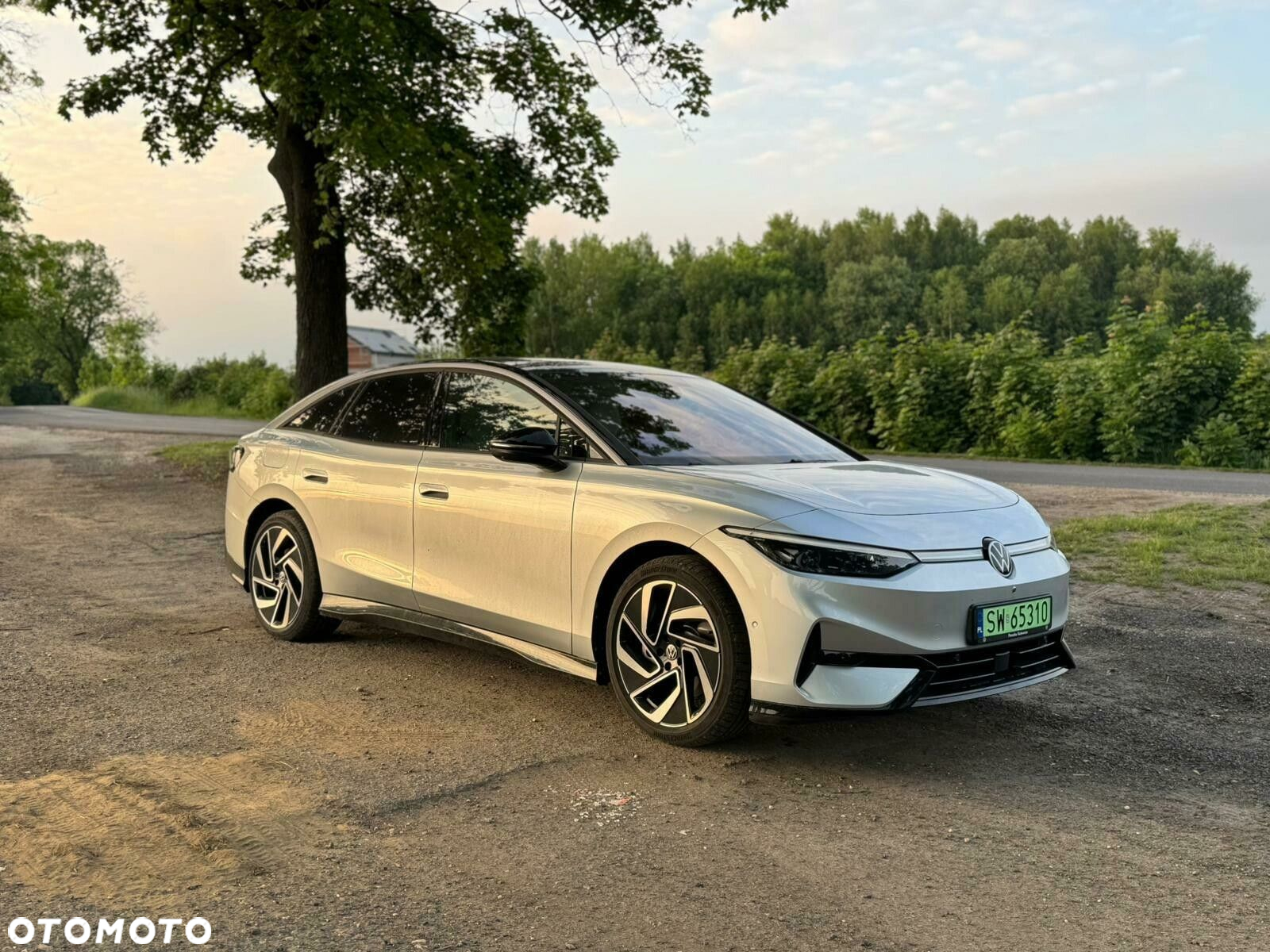 Volkswagen ID.7 77kWh Pro - 2