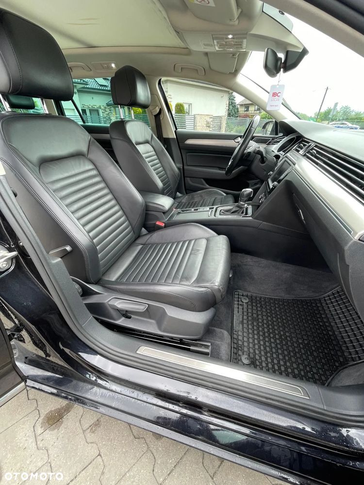 Volkswagen Passat - 5