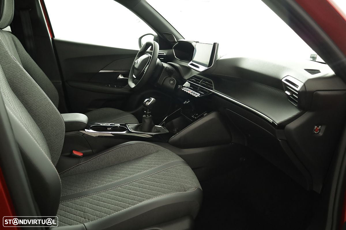 Peugeot 2008 1.2 PureTech Allure - 20