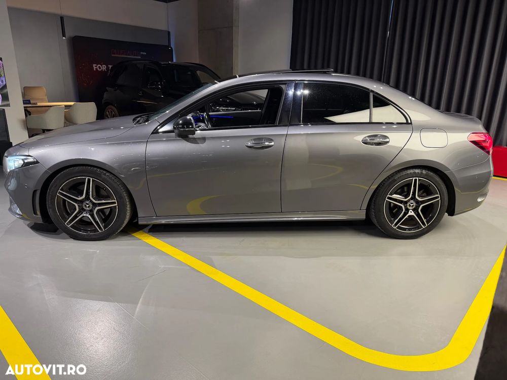 Mercedes-Benz A 220 Sedan 4Matic 7G-DCT AMG Line - 11