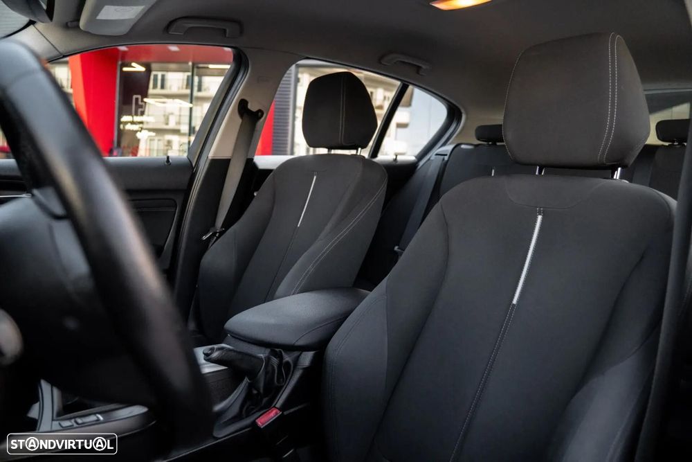 BMW 116 d EDynamics Line Sport - 27