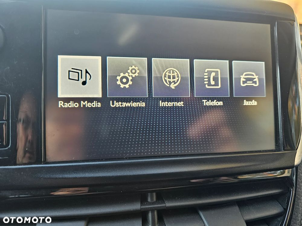Peugeot 2008 e-HDi FAP 92 STOP & START Allure - 24
