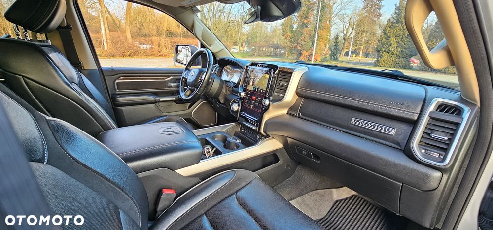 RAM 1500 5.7 Crew Cab Laramie - 33