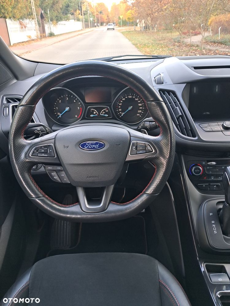 Ford Kuga 2.0 TDCi 4x4 ST-Line - 17