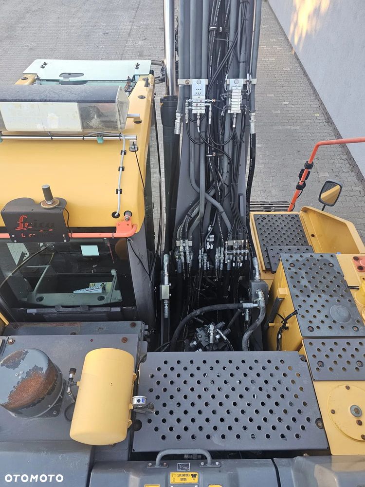Volvo EC220EL - 20