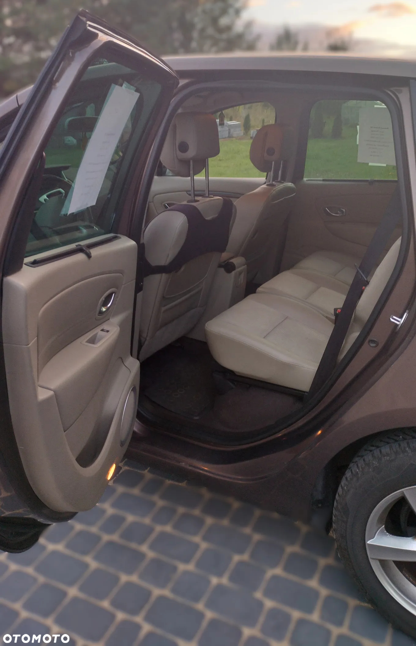 Renault Scenic 1.9 dCi Privilege - 7