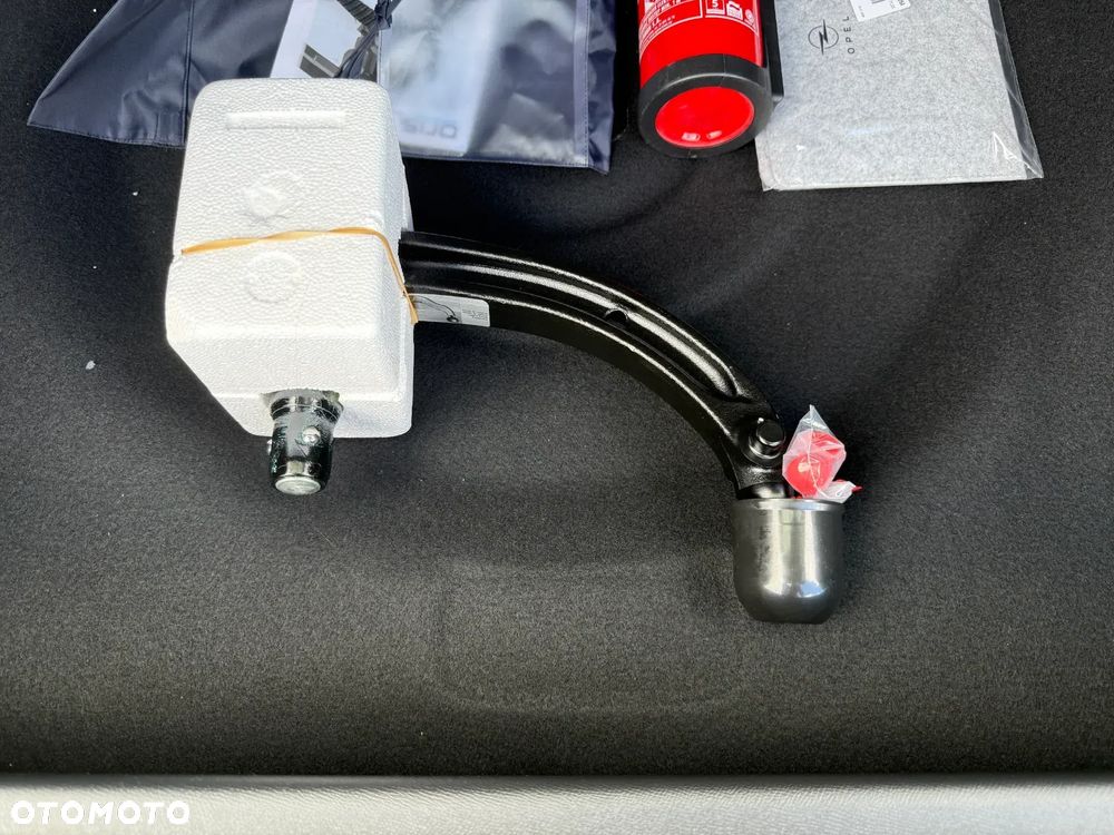 Opel Astra 1.2 T mHEV Ultimate eDTC - 14