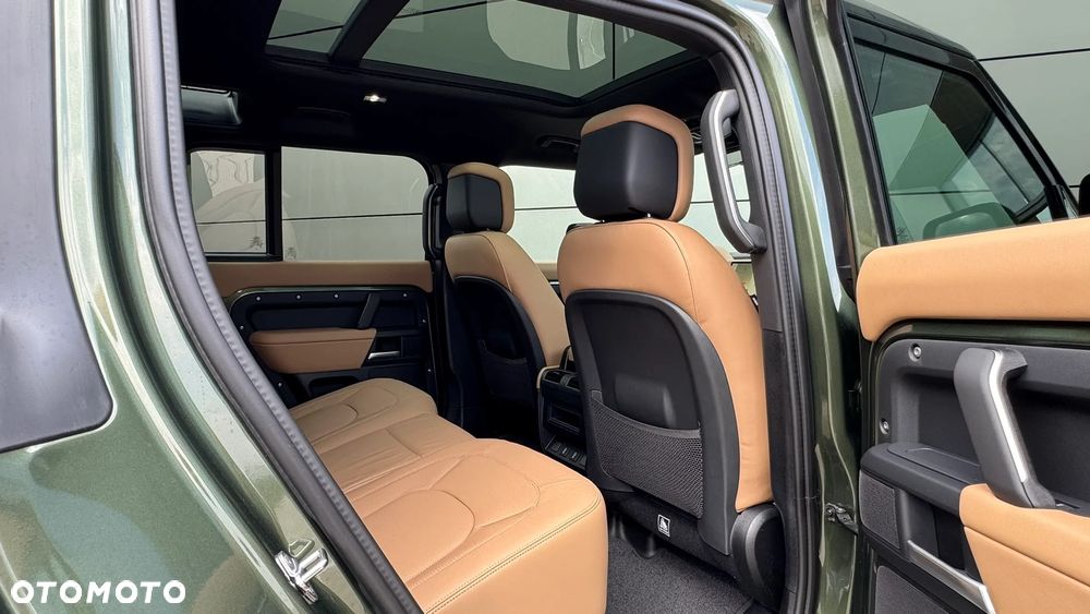 Land Rover Defender 3.0 D350 mHEV X-Dynamic HSE - 13