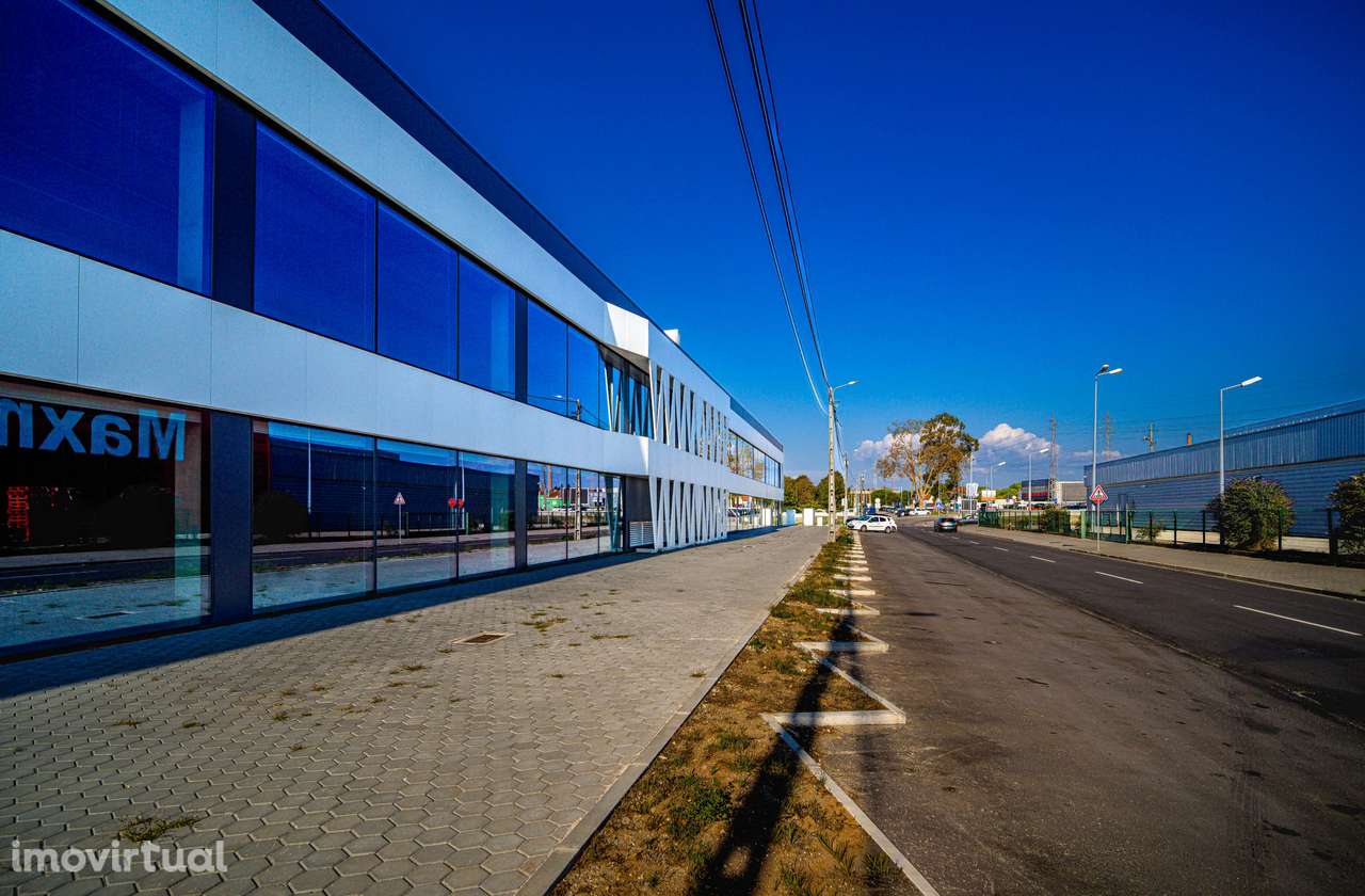 Armazém para comércio e serviços, Esgueira, Aveiro - Grande imagem: 3/33