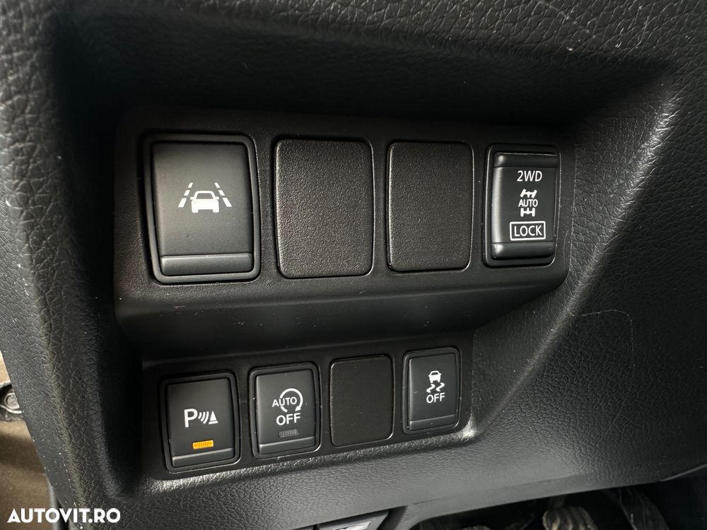 Nissan Qashqai 1.6 DCI Start/Stop 4X4-i Tekna - 24