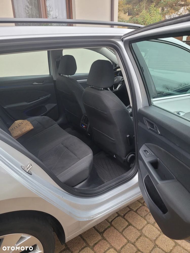 Volkswagen Golf - 18