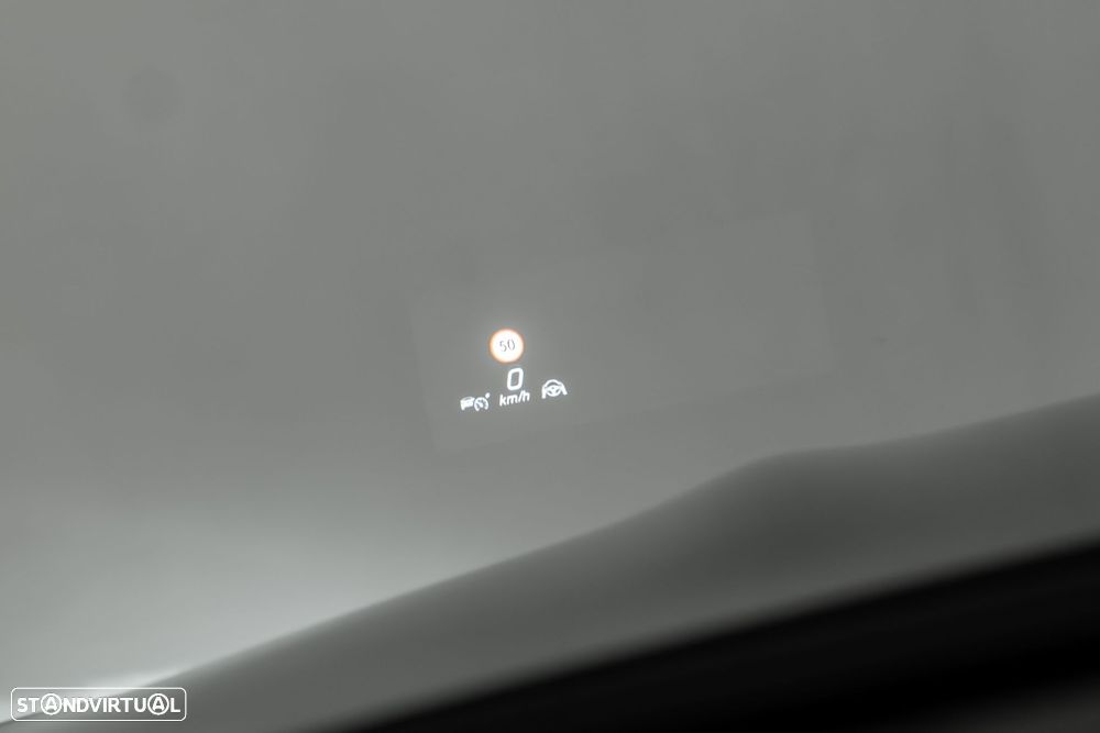 Mercedes-Benz SL 63 AMG 4Matic+ - 33