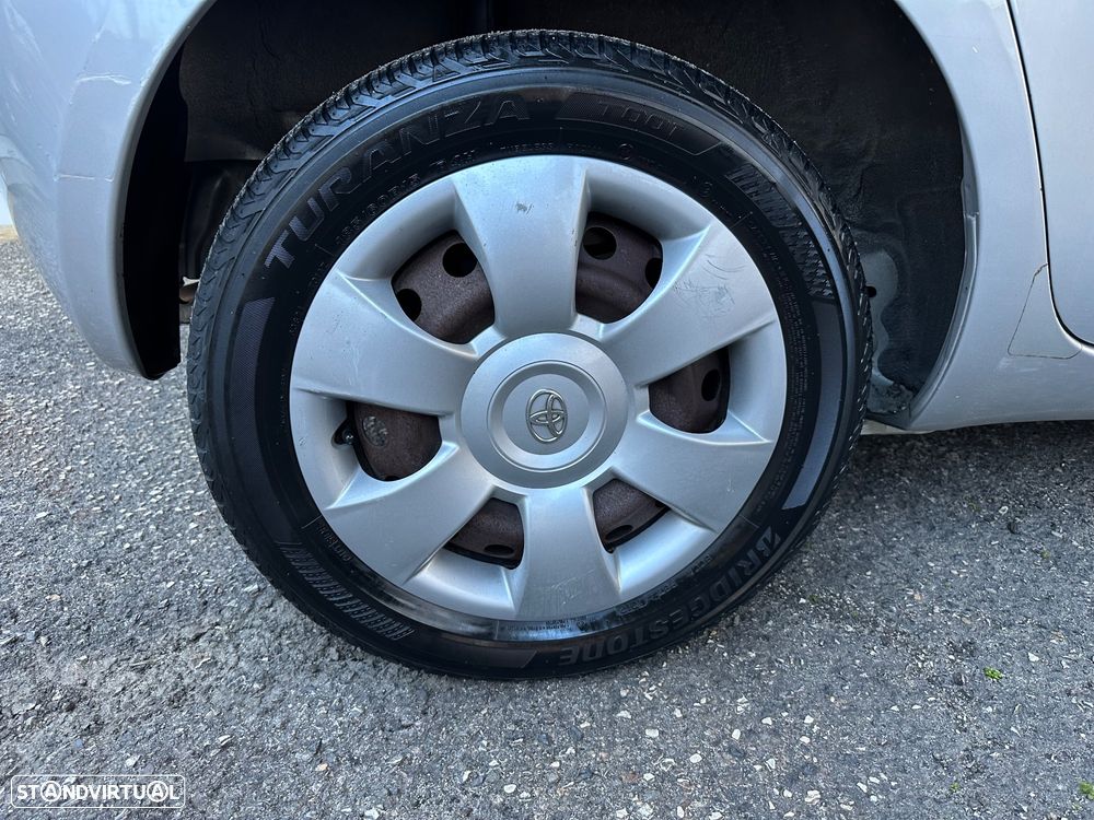 Toyota Yaris 1.0 VVT-i AC Manual+VSC - 5