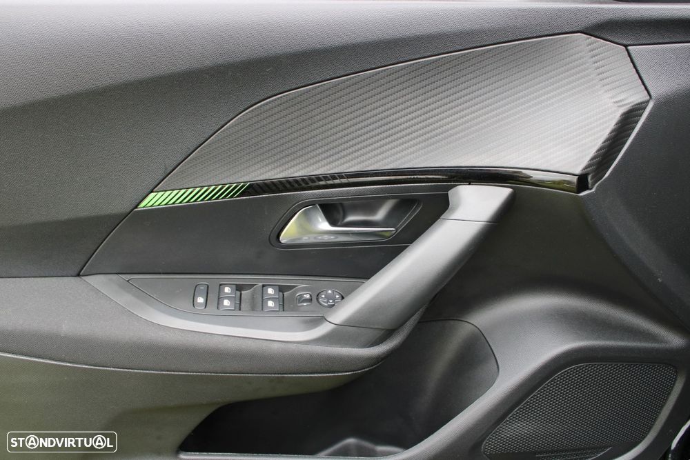 Peugeot 2008 1.2 PureTech Active - 17