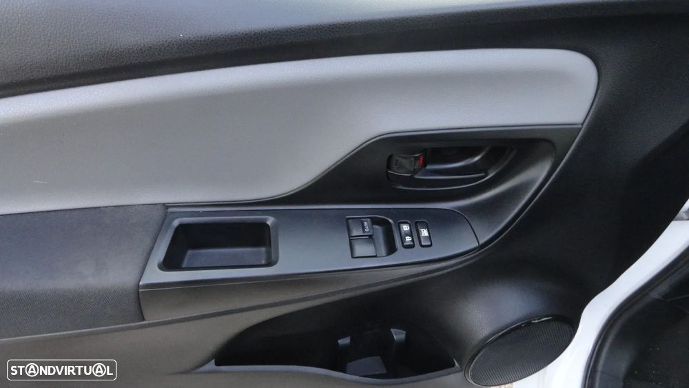 Toyota YARIS BIZZ - 7