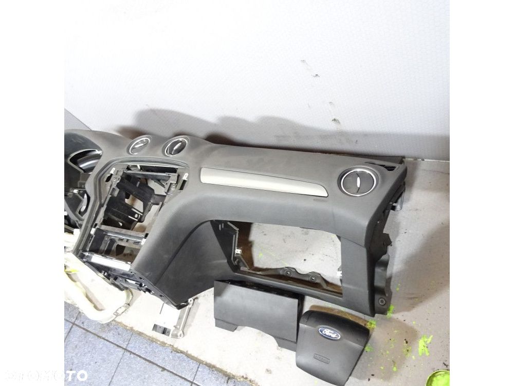 FORD MONDEO MK4 KOKPIT DESKA AIRBAG KONSOLA - 2