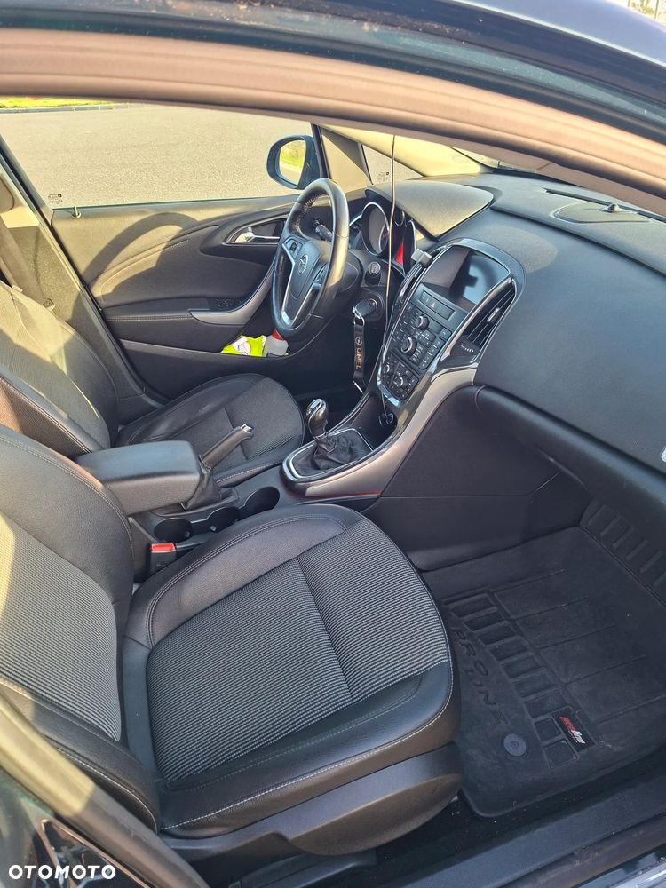 Opel Astra - 11