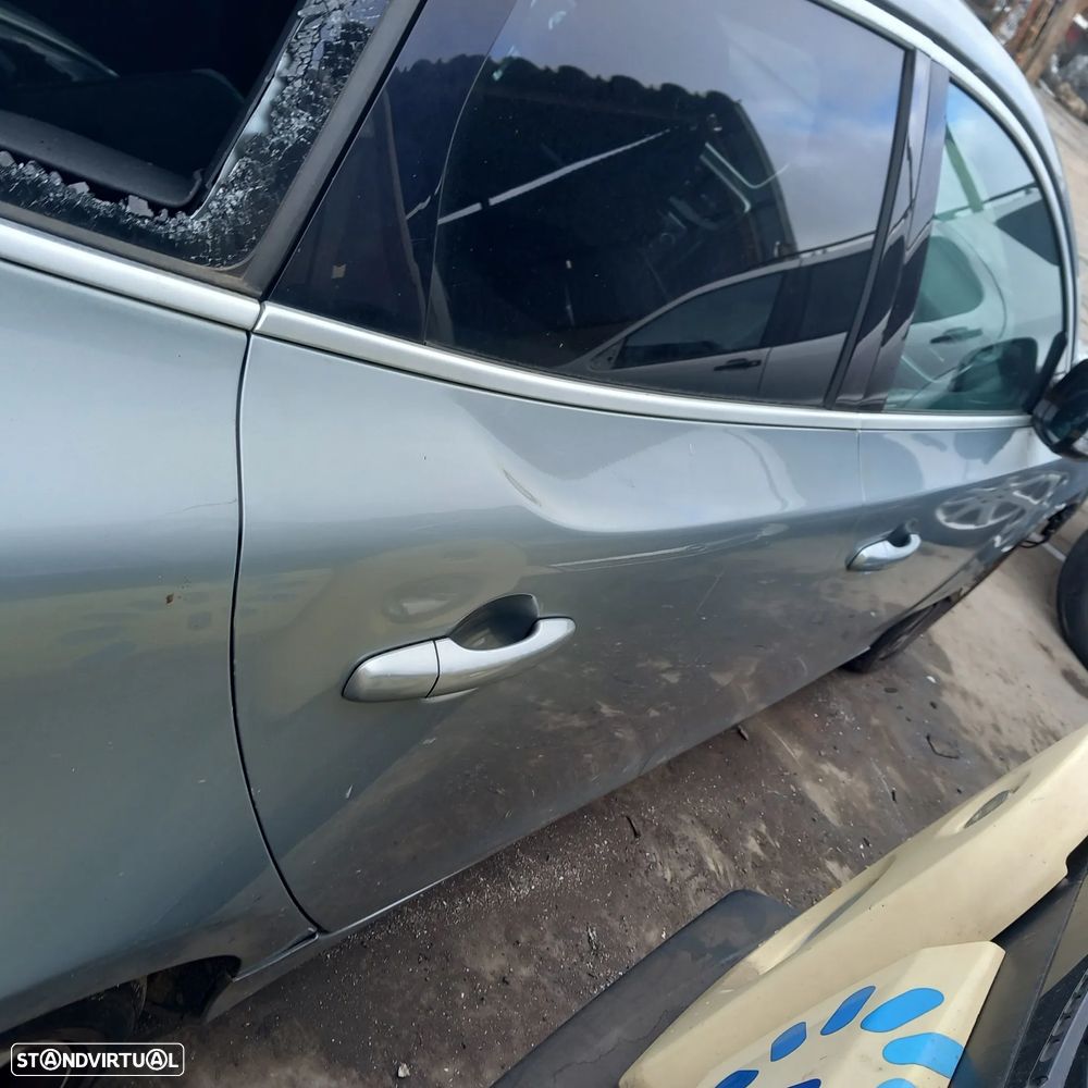 Portas completas volvo v40 ano 2016 - 2