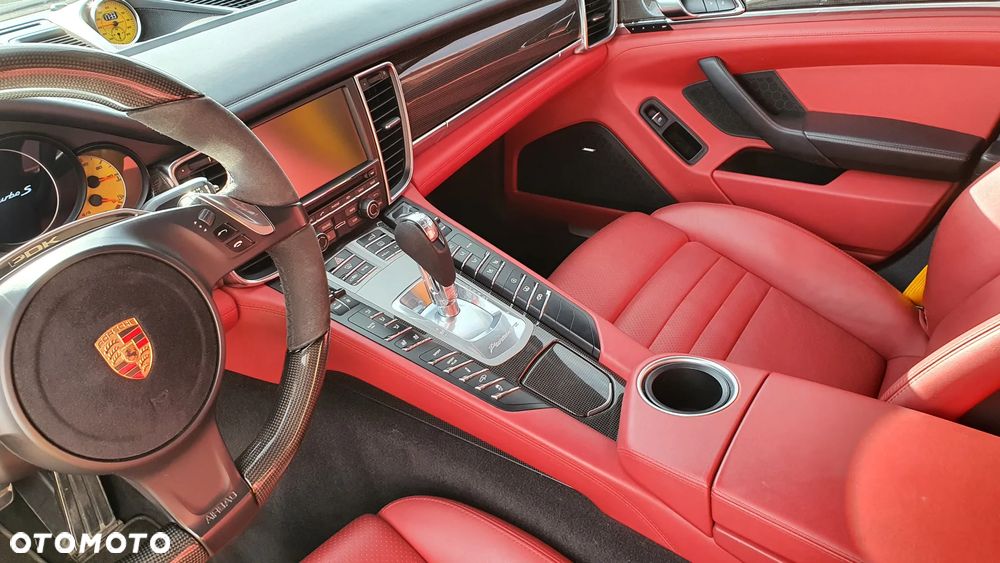 Porsche Panamera Turbo - 29