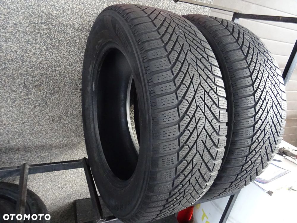235/60/R18 107H Pirelli Winter 2 Scorpion - 2