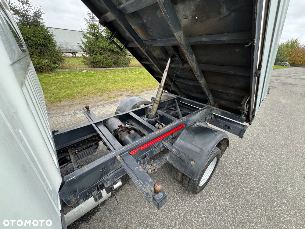 Nissan Cabstar 35.13 * 2.5 / 130KM * Wywrotka * DOKA * 6 Osób * - 40