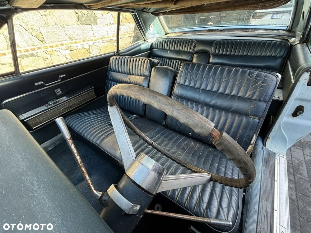 Lincoln Continental - 11